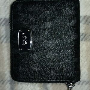 Micheal Kors black and silver leather wallet